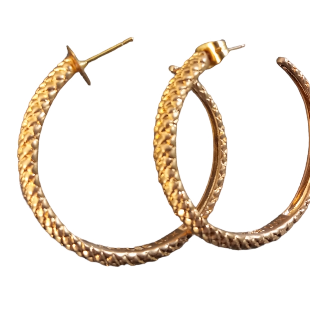 2 Pr. Textured Hoops - Picture 4 of 4